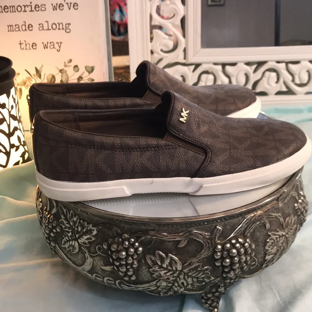 NIB Michael kors gorgeous loafers